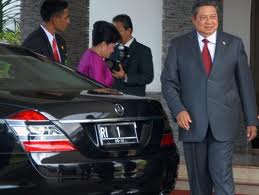 mercedes-benz-mobil-mewah-terbaik-indonesia-pilihan-para-presiden-indonesia.jpeg